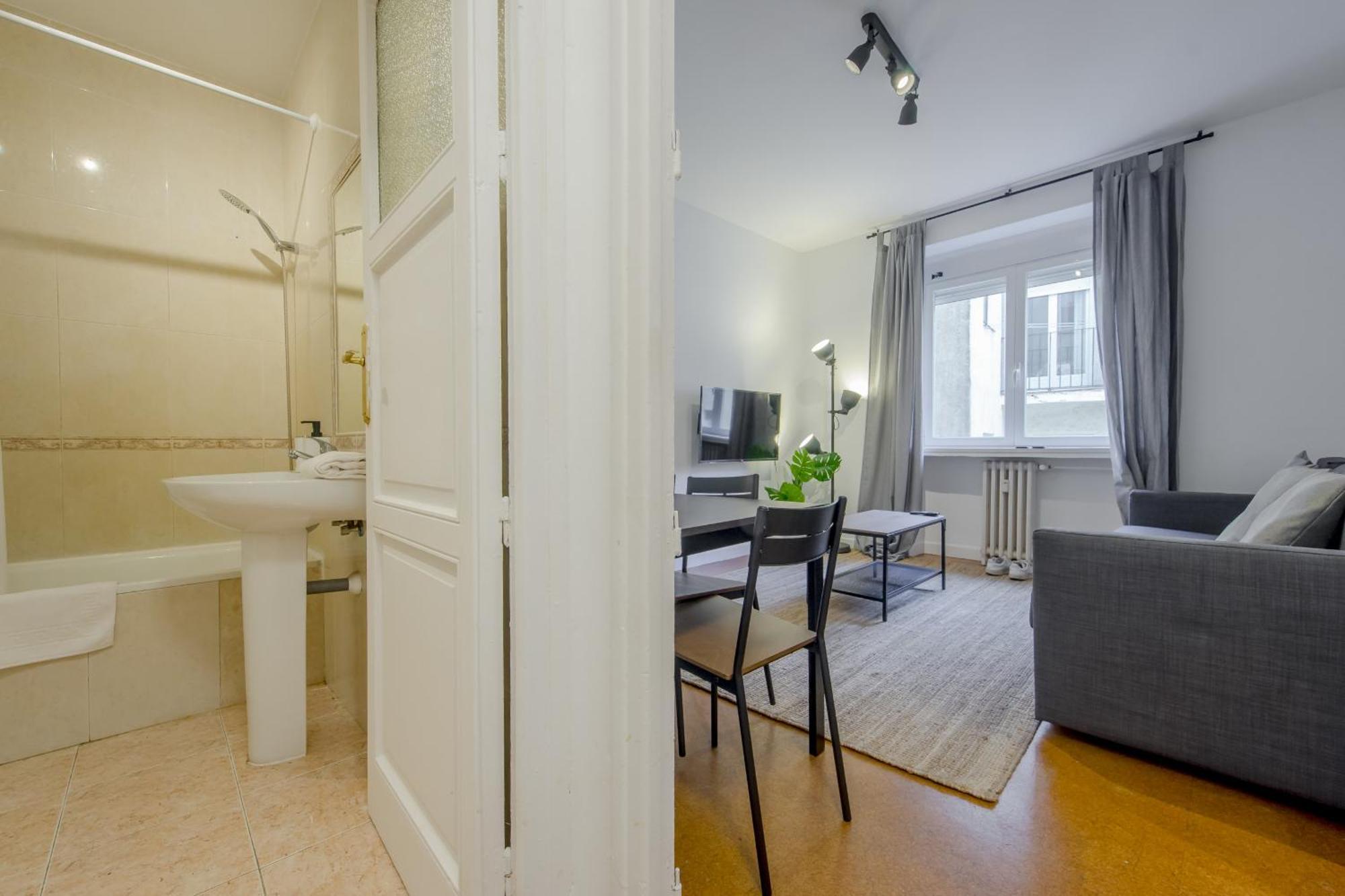 Classic Apt 7Pax En La Latina-Centro De Madrid Luaran gambar